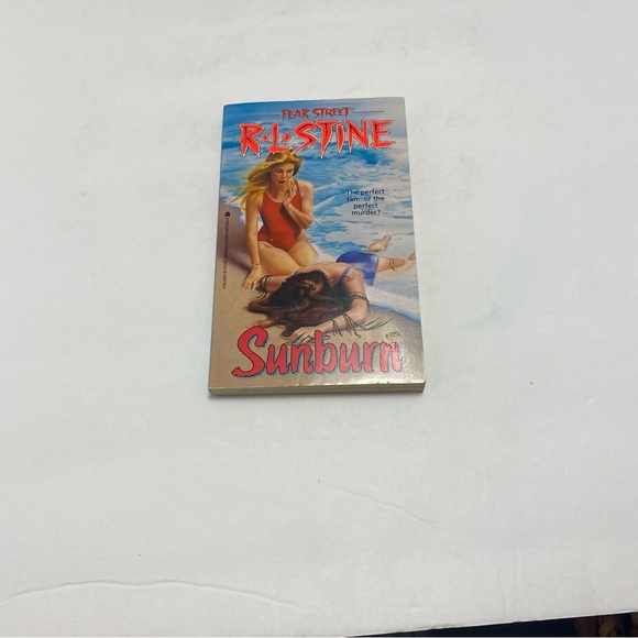 RL Stine Sunburn - Picture 1 of 3